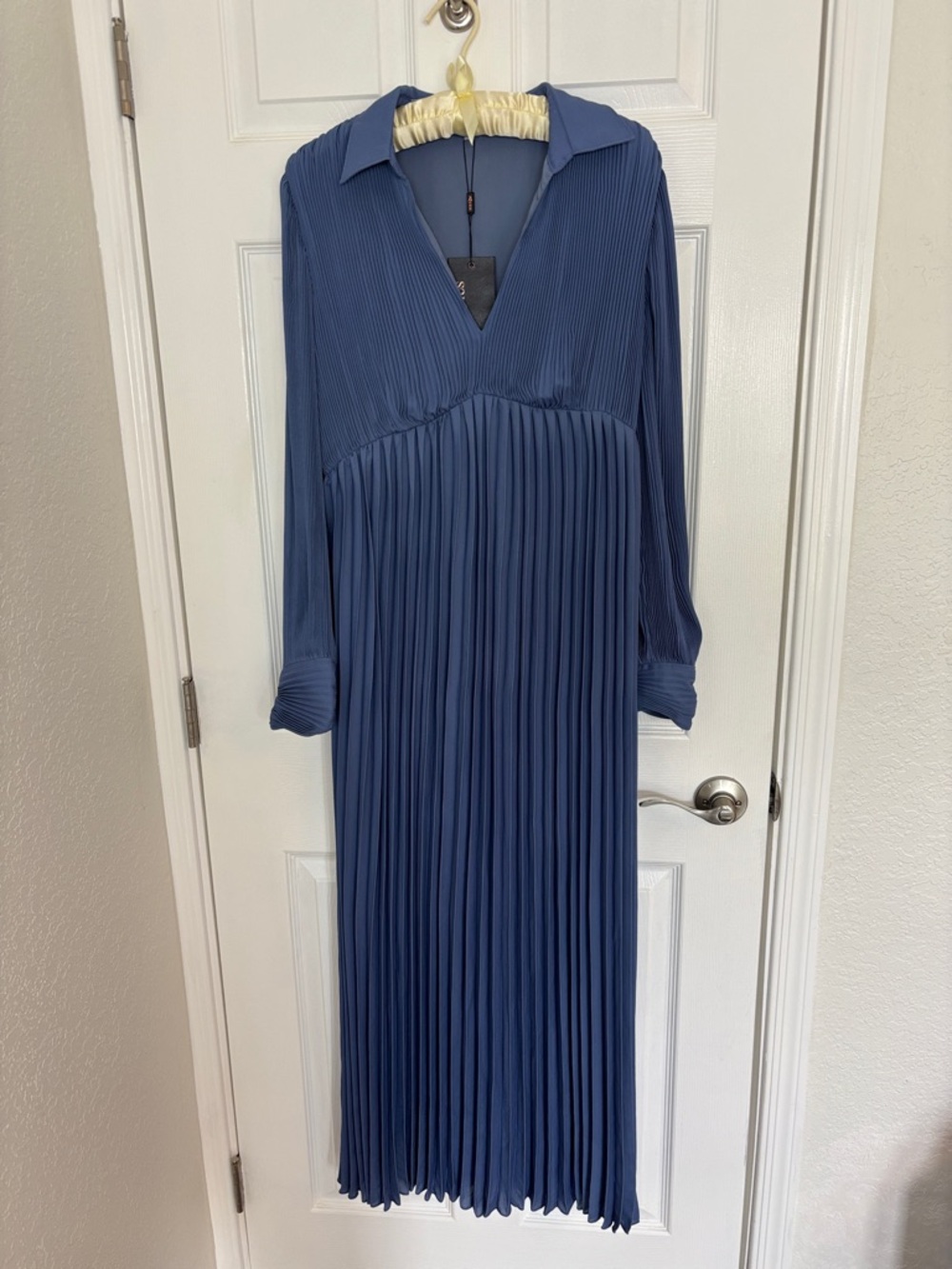 NWT Women's Mooyius Pleated Long Sleeve Blue Maxi Dress Wedding Times- Size L
